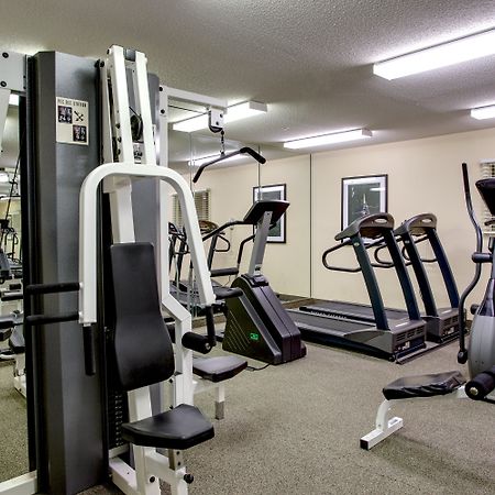 Candlewood Suites Raleigh Crabtree By Ihg Buitenkant foto