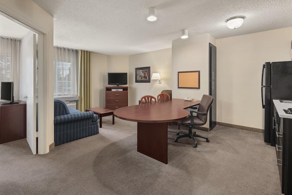 Candlewood Suites Raleigh Crabtree By Ihg Buitenkant foto