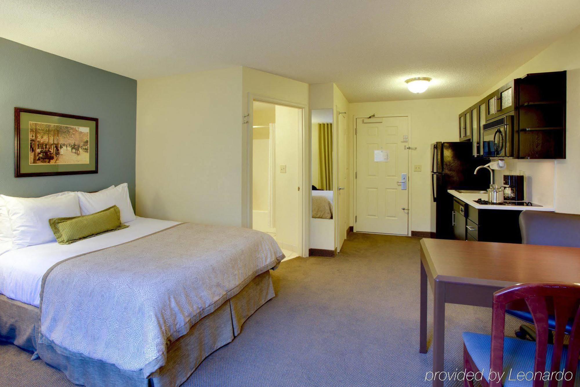 Candlewood Suites Raleigh Crabtree By Ihg Buitenkant foto