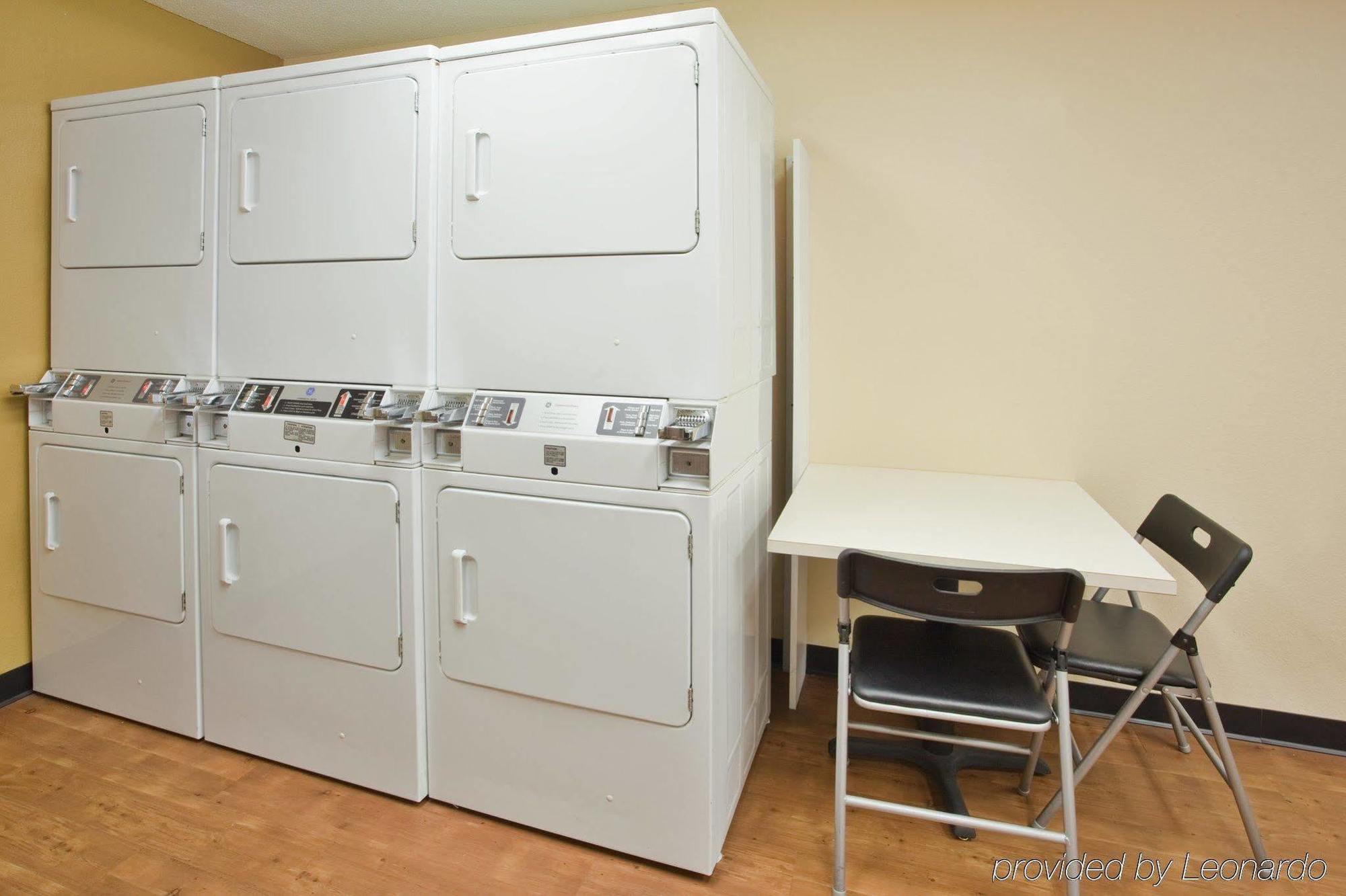 Candlewood Suites Raleigh Crabtree By Ihg Buitenkant foto