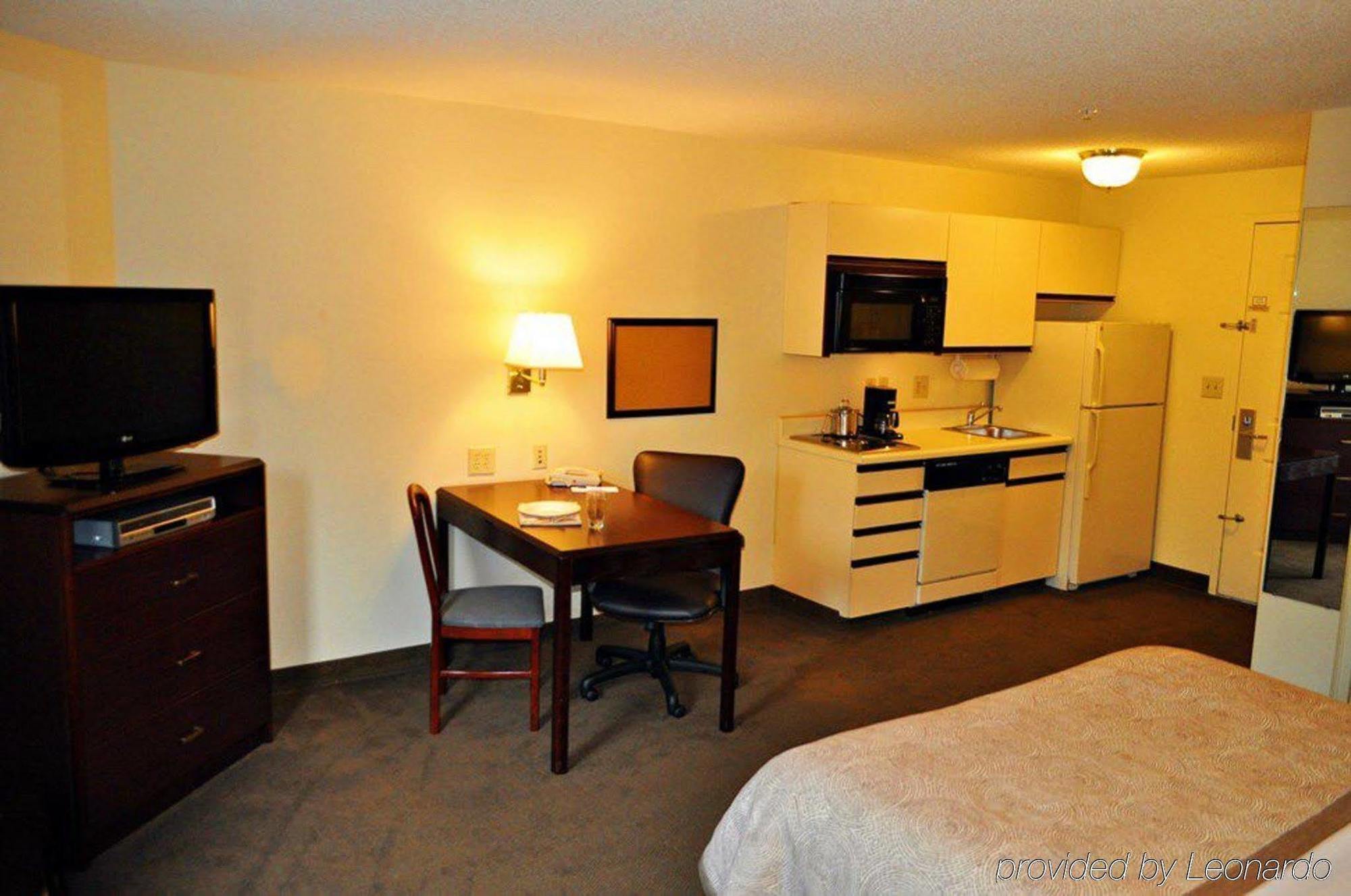 Candlewood Suites Raleigh Crabtree By Ihg Buitenkant foto