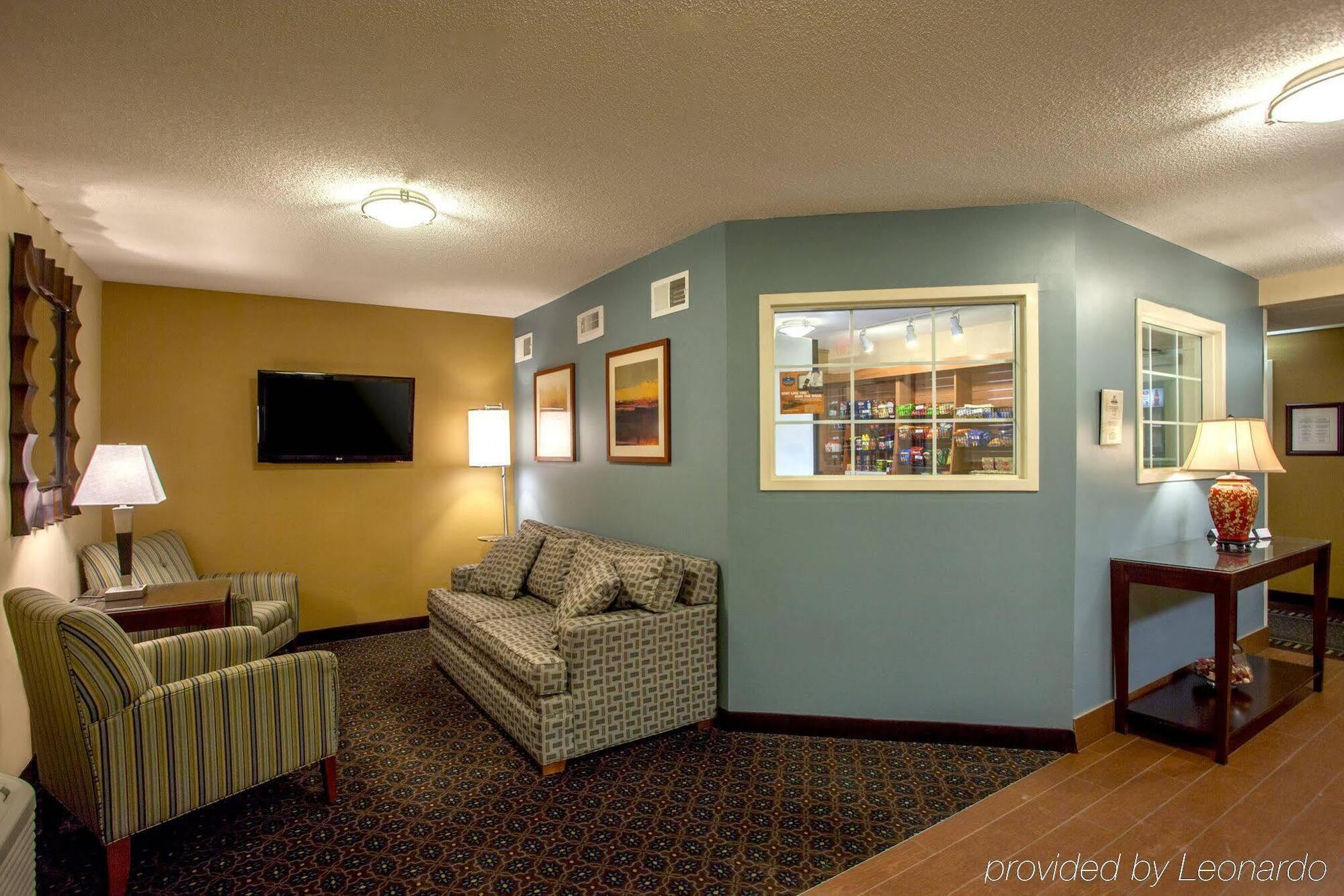 Candlewood Suites Raleigh Crabtree By Ihg Buitenkant foto