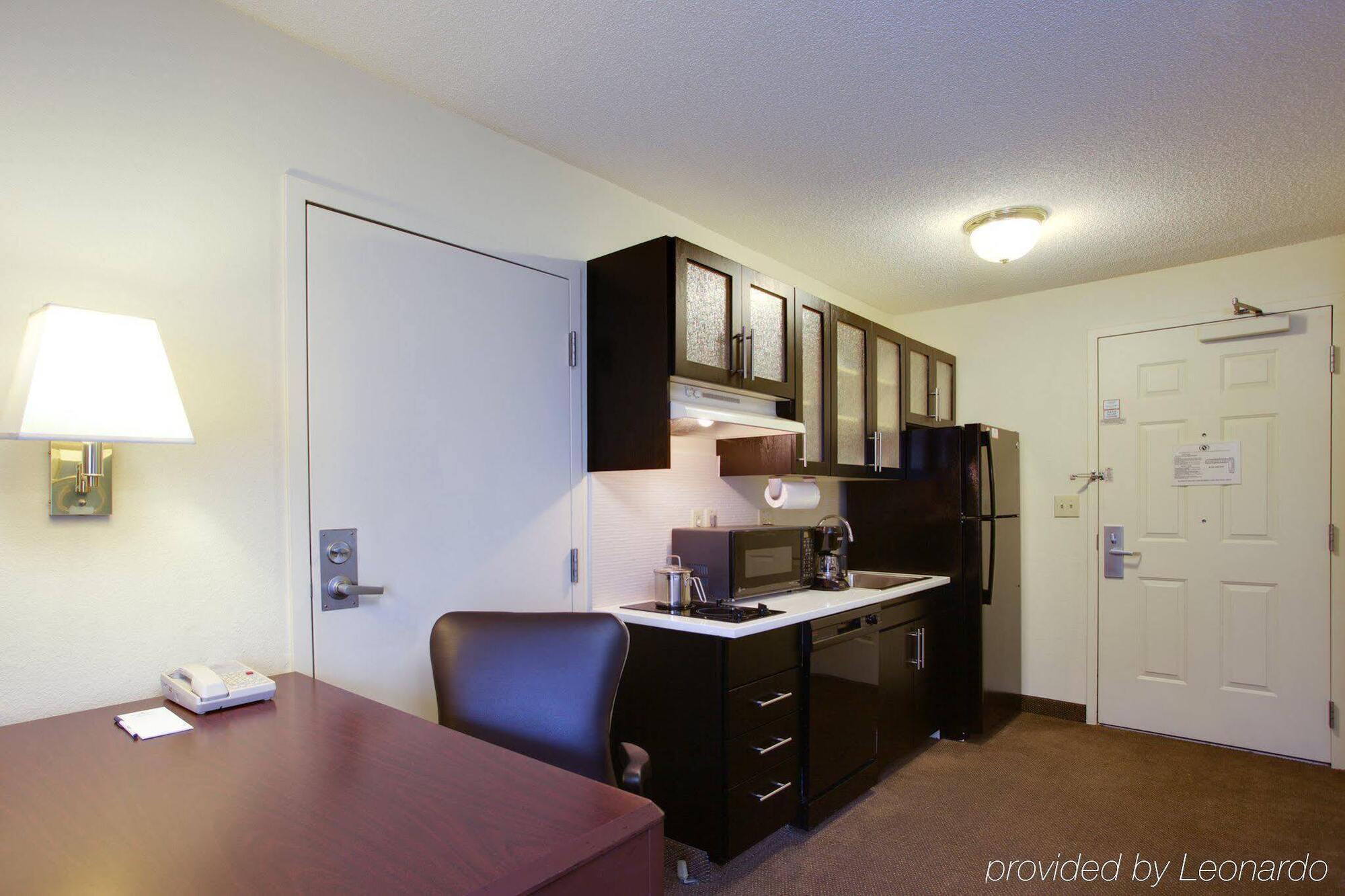 Candlewood Suites Raleigh Crabtree By Ihg Buitenkant foto